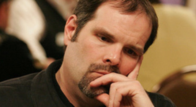 After waiting for it for more than five years, the poker community received an official Howard Lederer's apology yesterday