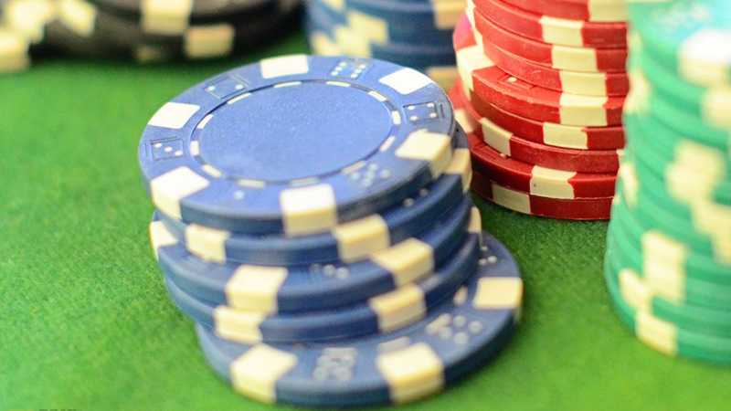 Live Poker Stacking Chips