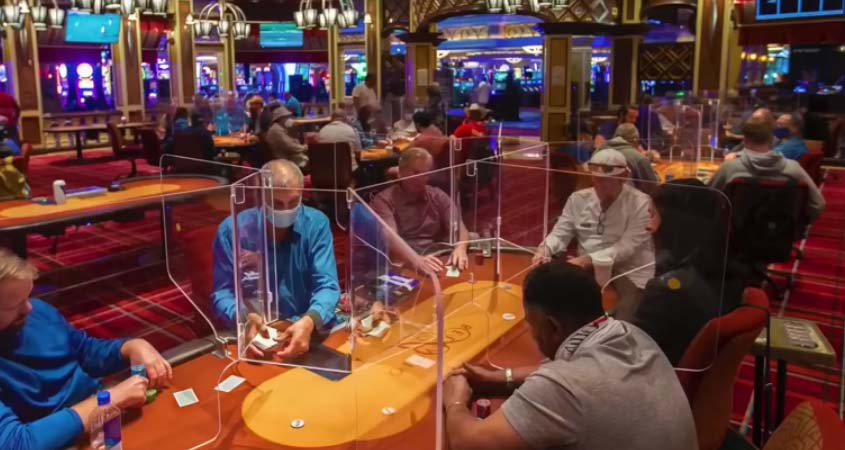 Six-handed plexiglass poker games