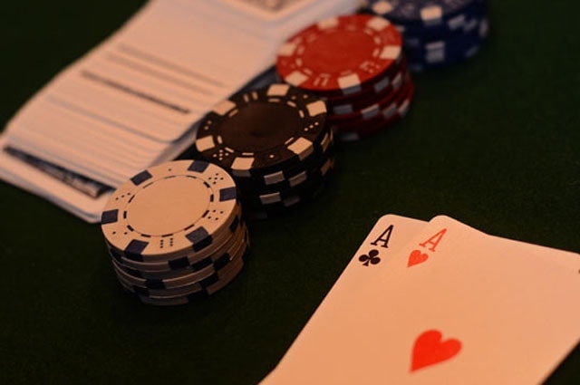 Stealing blinds is a very significant part of your winning quick-fold poker strategy. People will not be as keen to defend their blinds with weak holdings when next hand is just around the corner